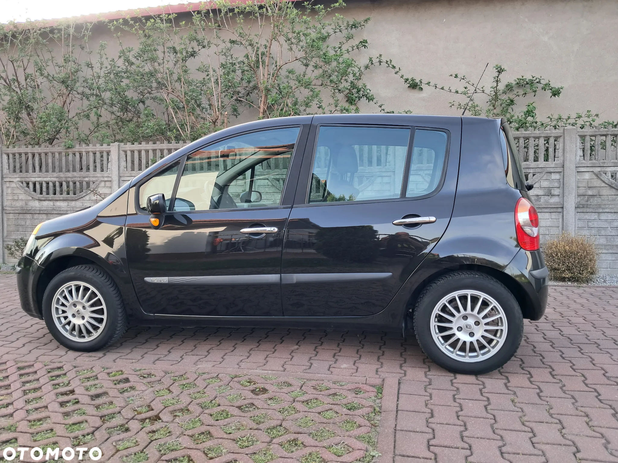 Renault Modus 1.6 16V Dynamique - 12