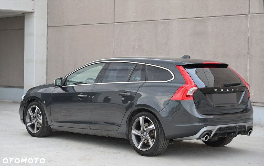 Volvo V60 D4 Geartronic RDesign - 3
