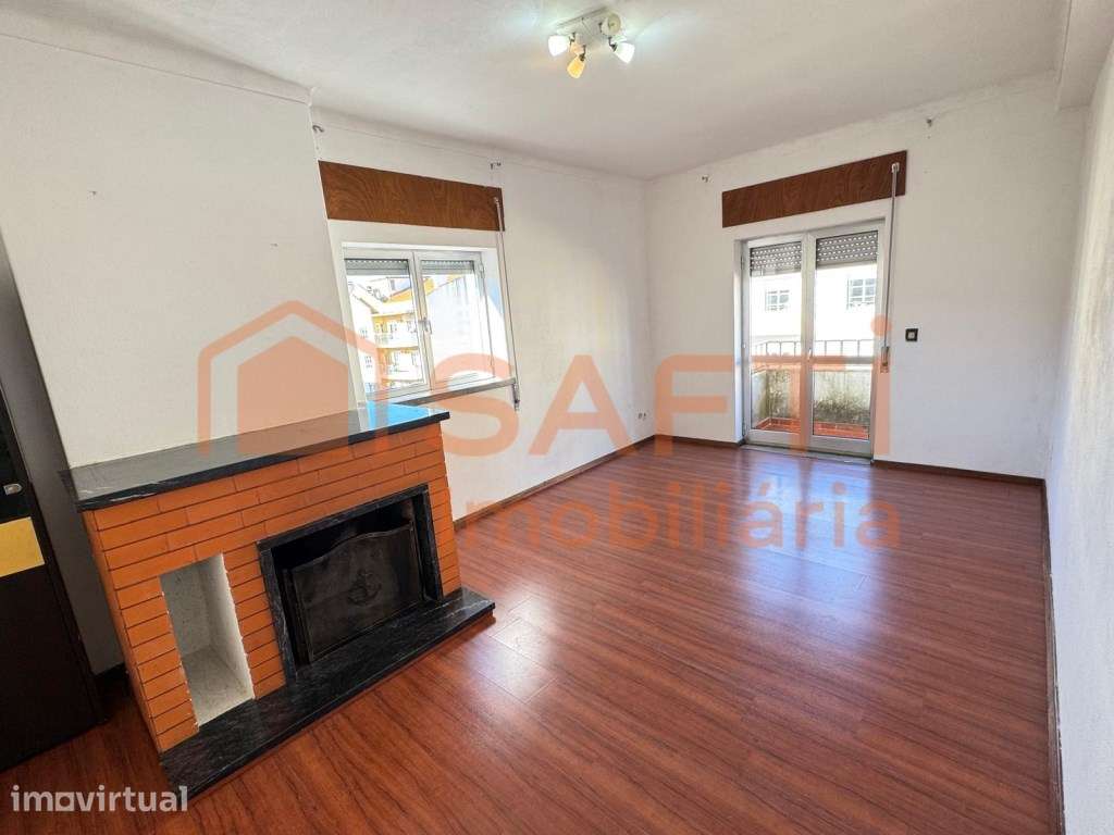Apartamento para Arrendar em Fátima - Rua João de Deus - Grande imagem: 2/22