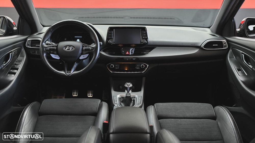 Hyundai i30 N 2.0 T-GDi Performance Pack - 50