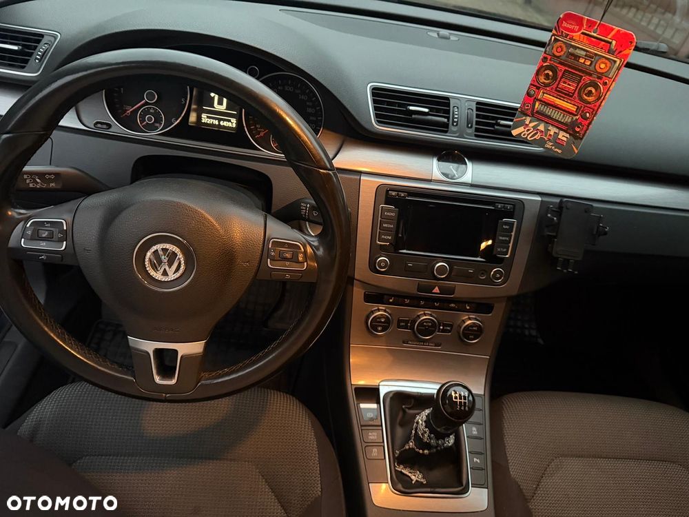 Volkswagen Passat 2.0 TDI Trendline - 5