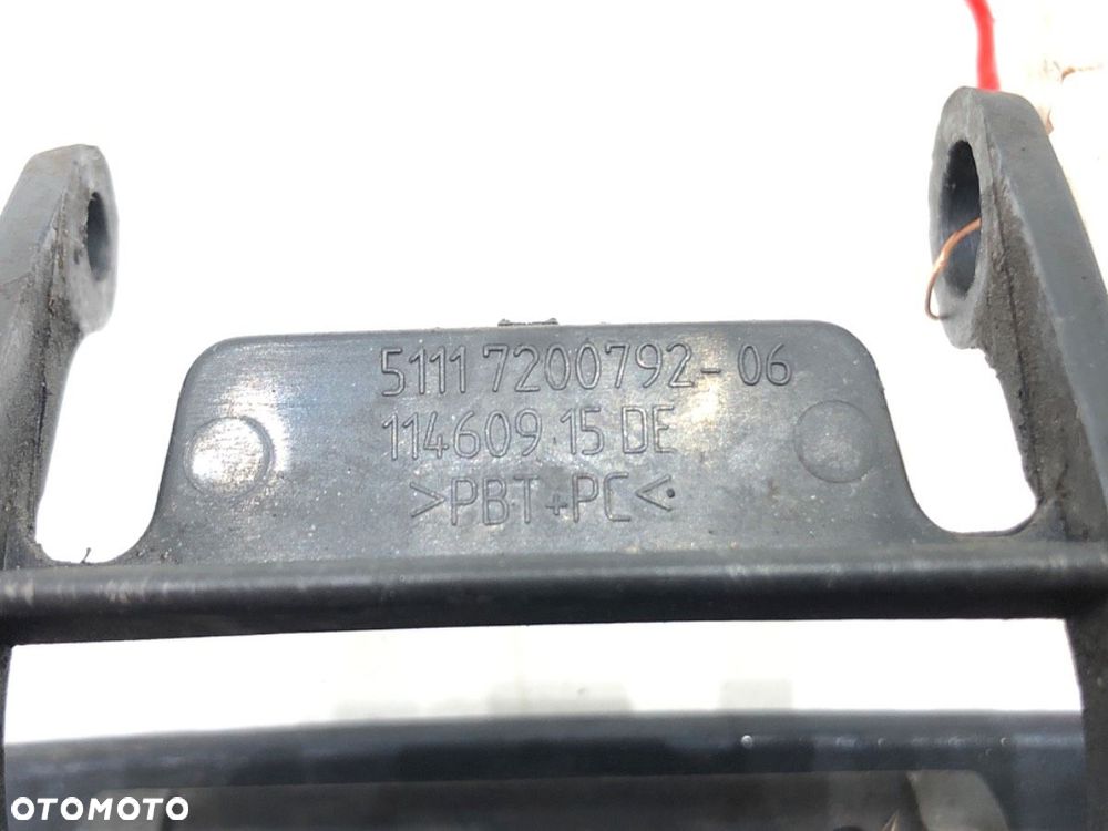 ZAŚLEPKA SPRYSKIWACZA REFLEKTORA PRAWA - 84.00 PLN - BMW 5 Touring (F11) 2009 - 2017 520 d 135 kW - 3