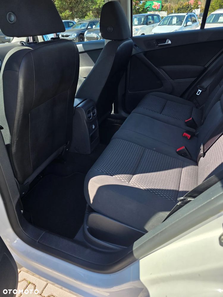 Volkswagen Tiguan - 16
