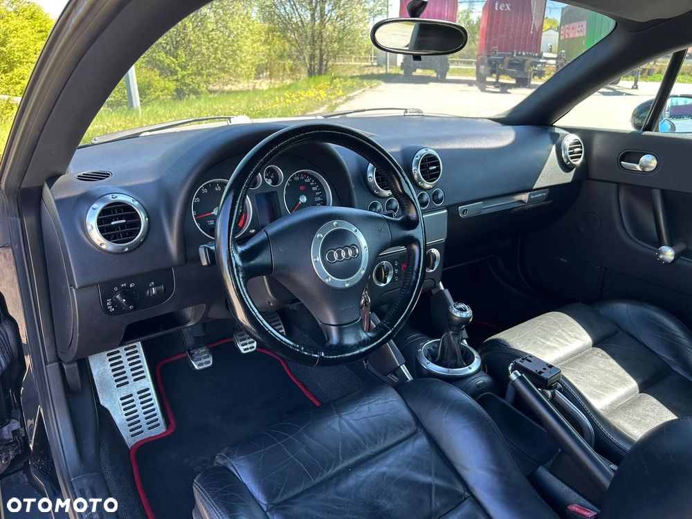 Audi TT Coupé 1.8T Quattro - 22