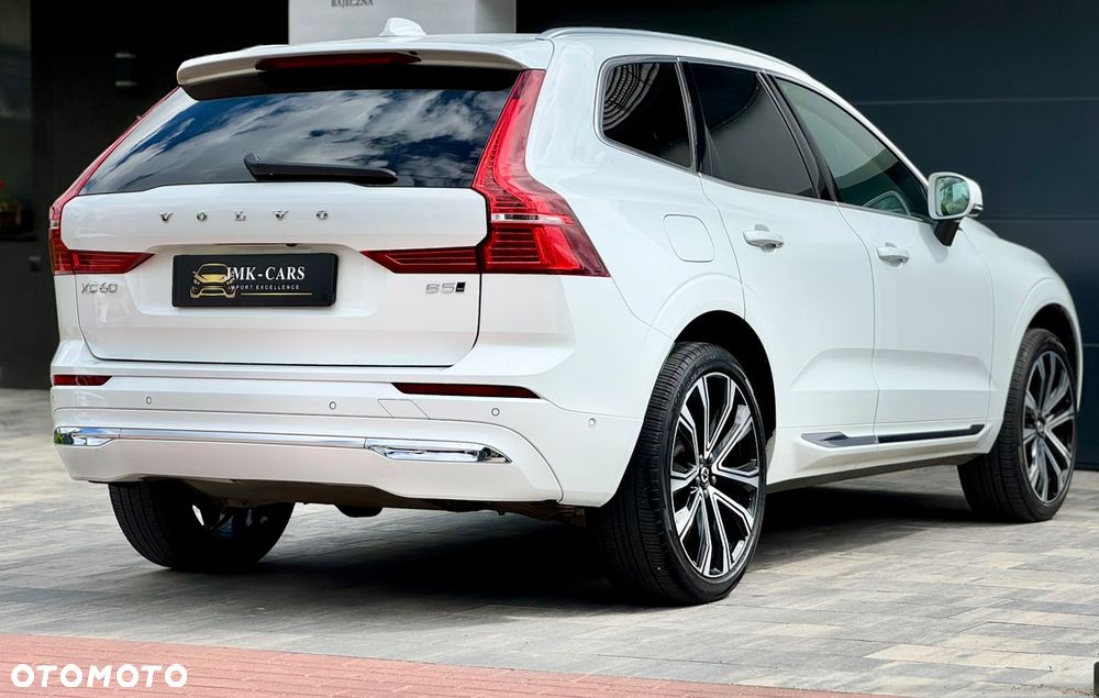 Volvo XC 60 B5 B AWD Ultimate Bright - 9