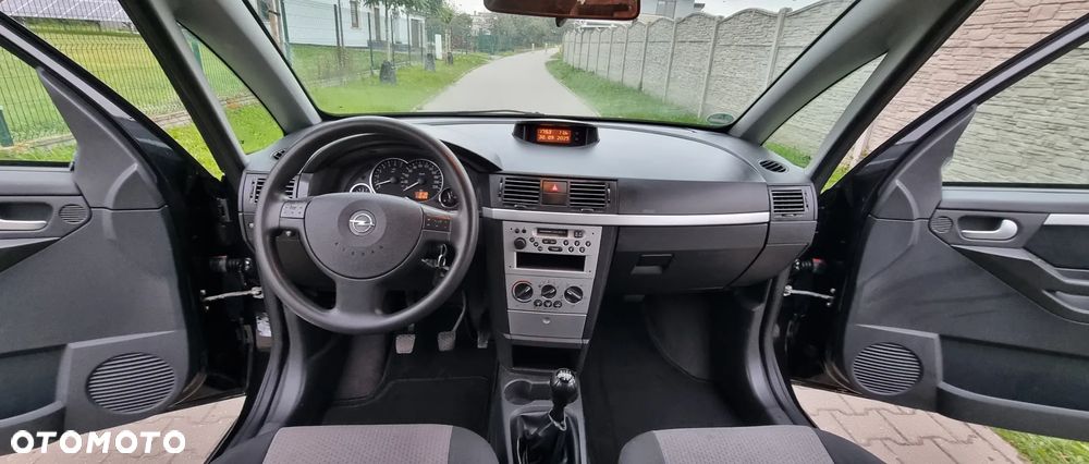 Opel Meriva - 12