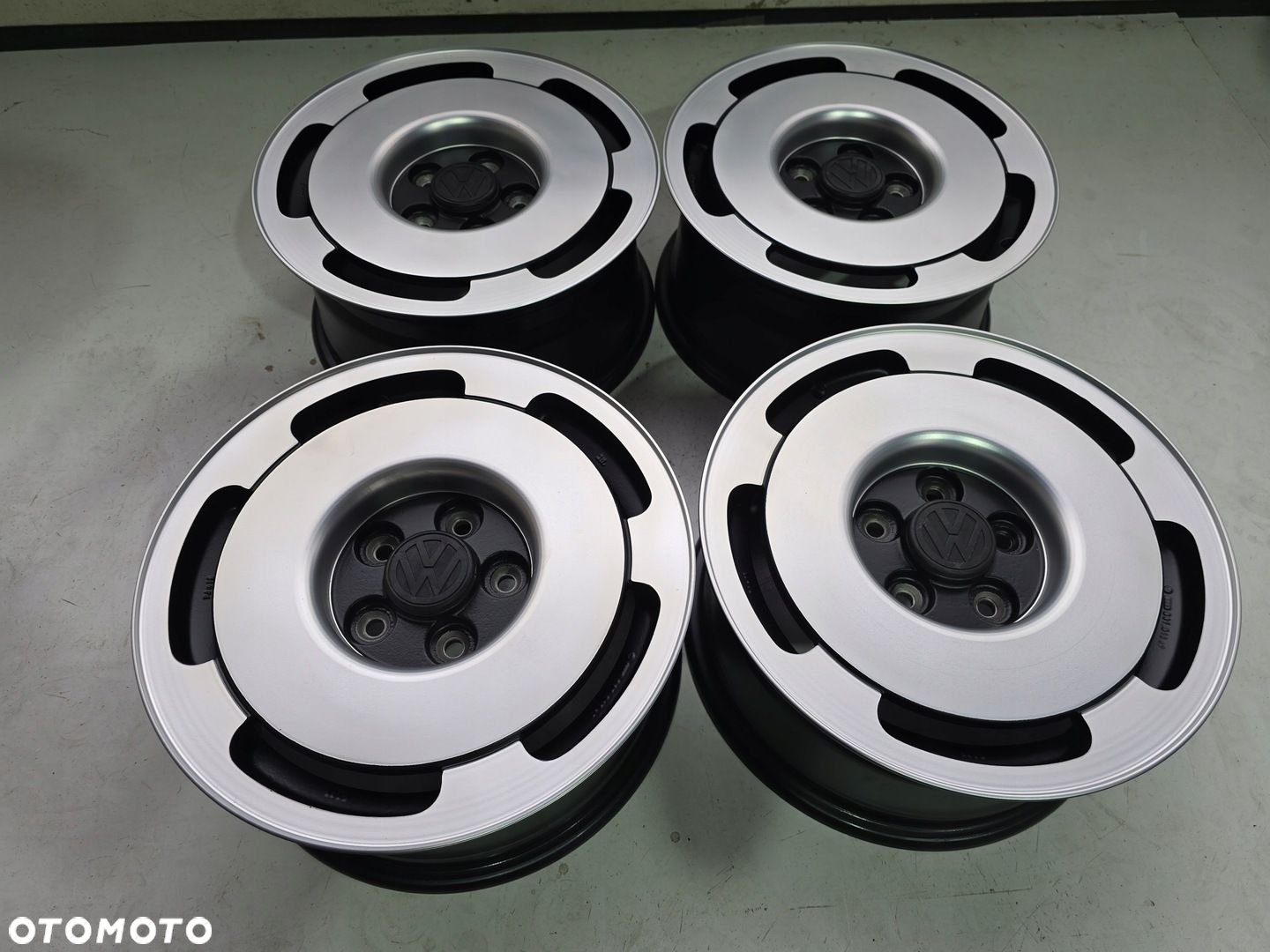 VW T4 ALLSTAR MULTIVAN CARAVELLE 5x112 15 IS35 - 2