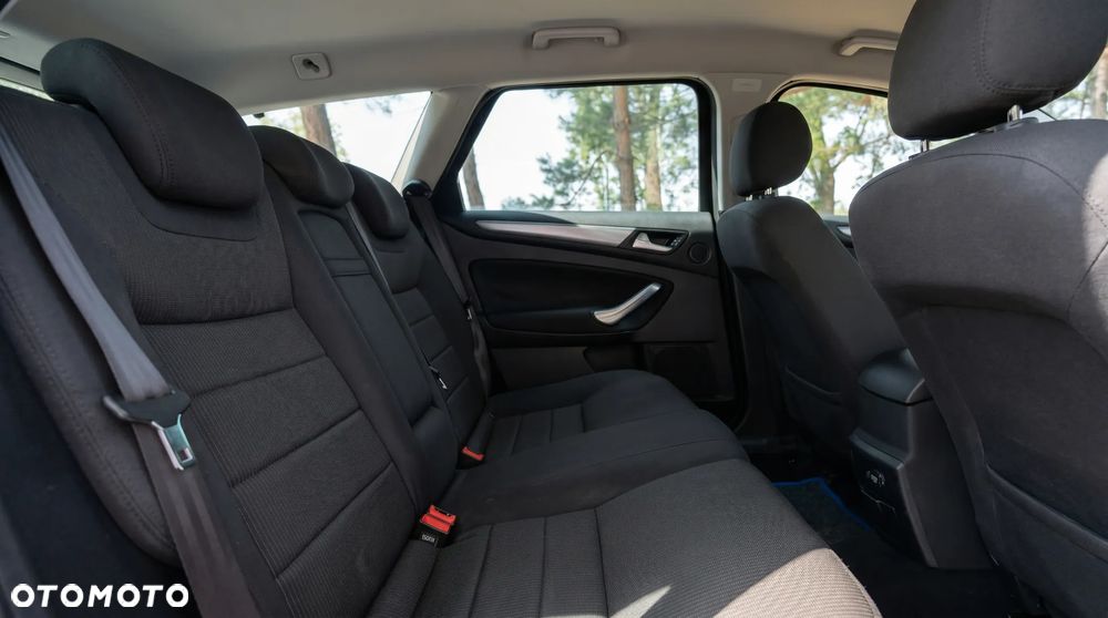 Ford Mondeo - 9