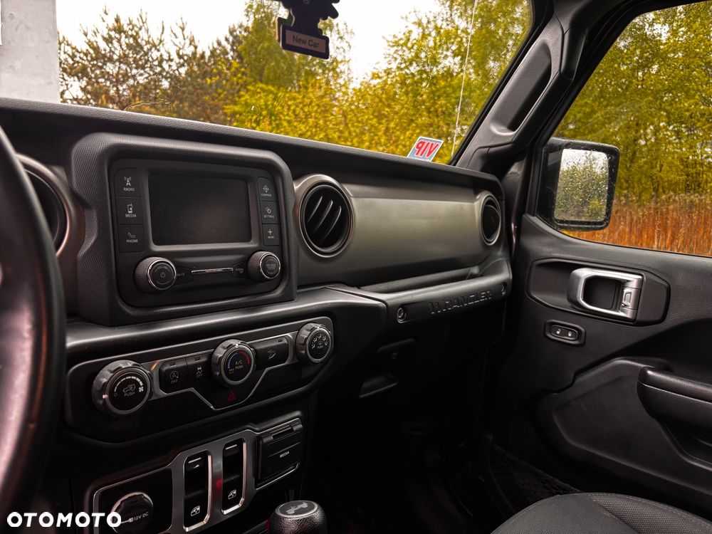 Jeep Wrangler 2.0 T-GDI Hardtop AWD Automatik Sport - 10