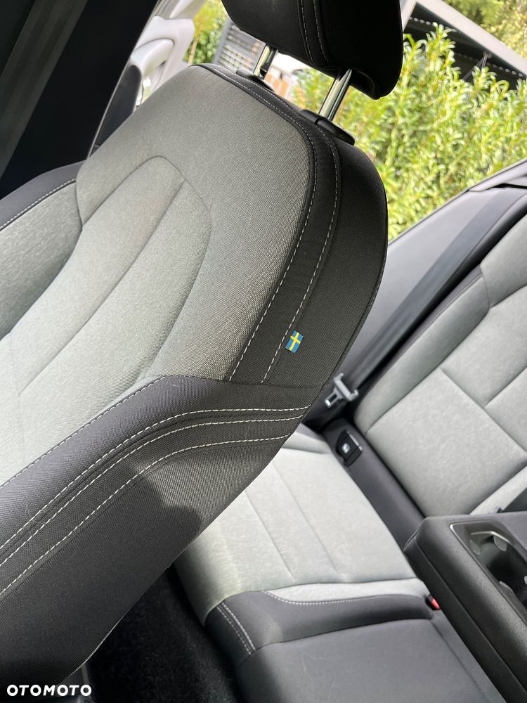 Volvo XC 40 B3 Core - 26