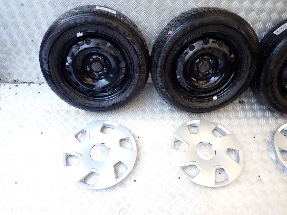 KOŁA FELGI STALOWE SKODA Z KOŁPAKAMI 6JX15  ET 38  5X100  6R0601027R/AE  Z OPONAMI  ZIMA TRISTAR  185/65/15 - 4