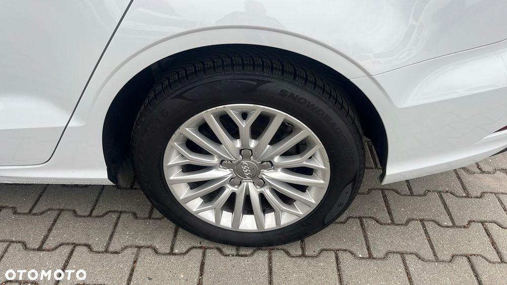 Audi A3 Limousine 1.6 TDI S tronic - 32