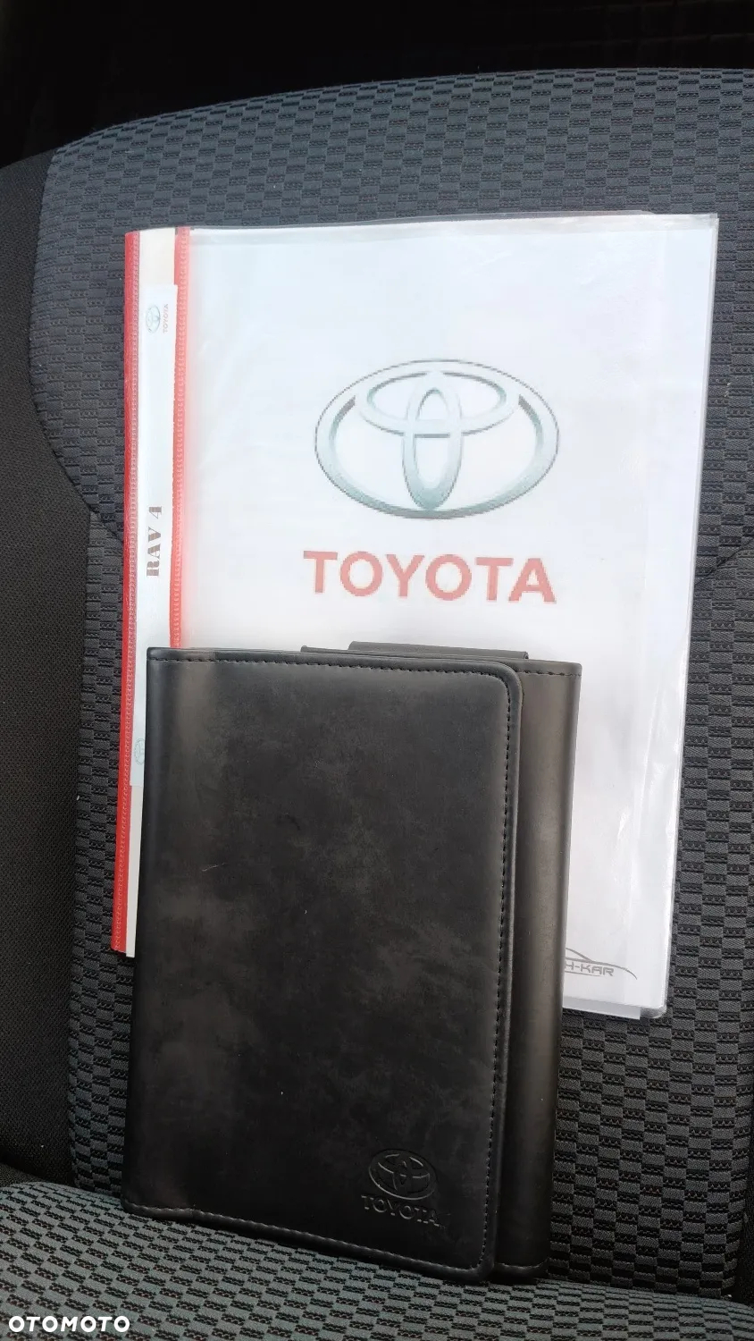 Toyota RAV4 - 40