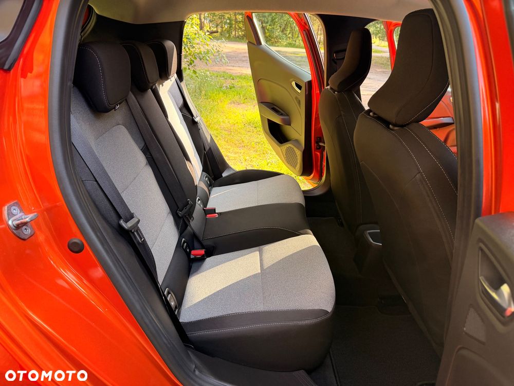 Renault Clio TCe 90 EVOLUTION - 18