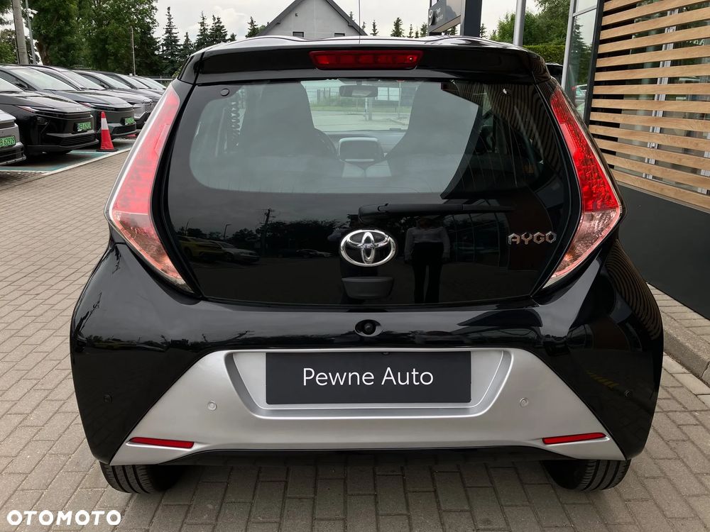 Toyota Aygo x-play - 6