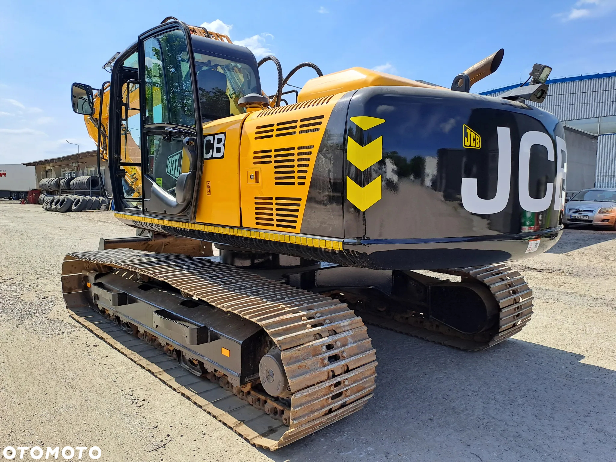 JCB JS 220 LC - 4