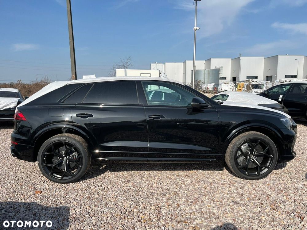 Audi RS Q8 - 7
