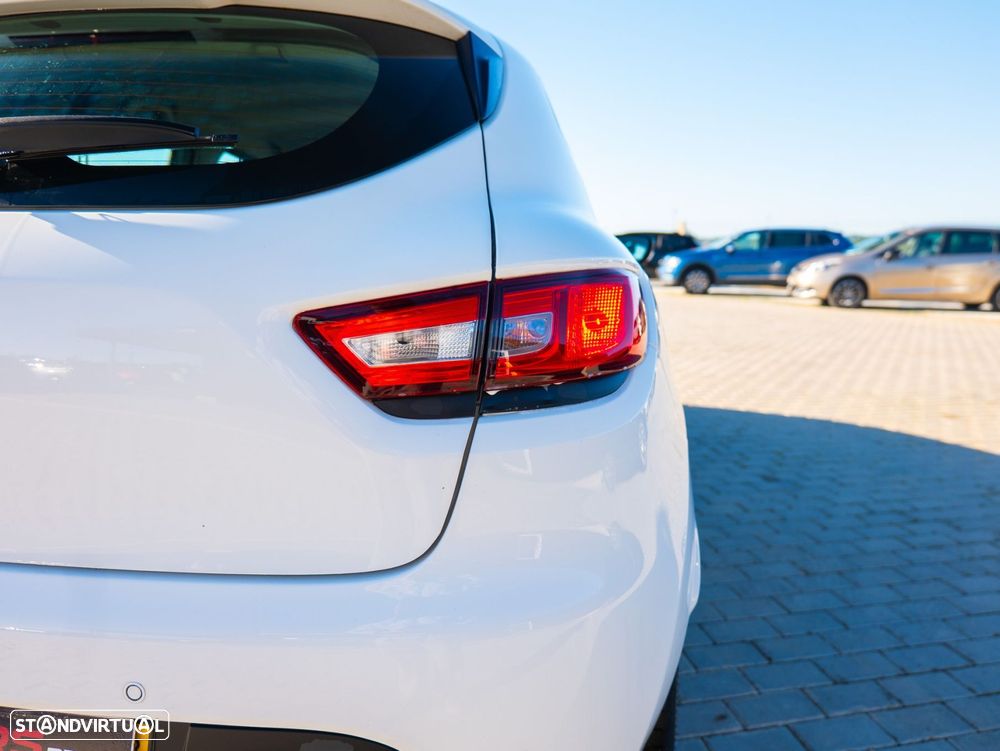 Renault Clio 1.5 dCi Zen - 28