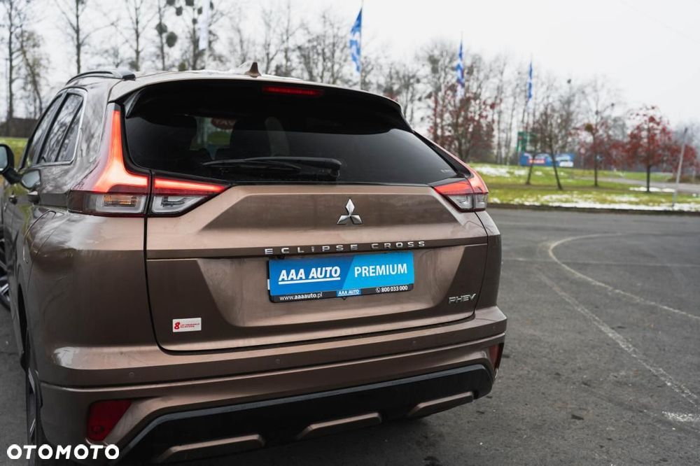 Mitsubishi Eclipse Cross - 16