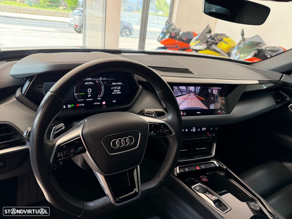 Audi e-tron GT quattro - 14