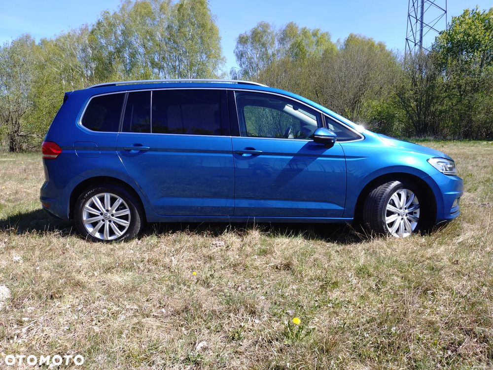 Volkswagen Touran - 4