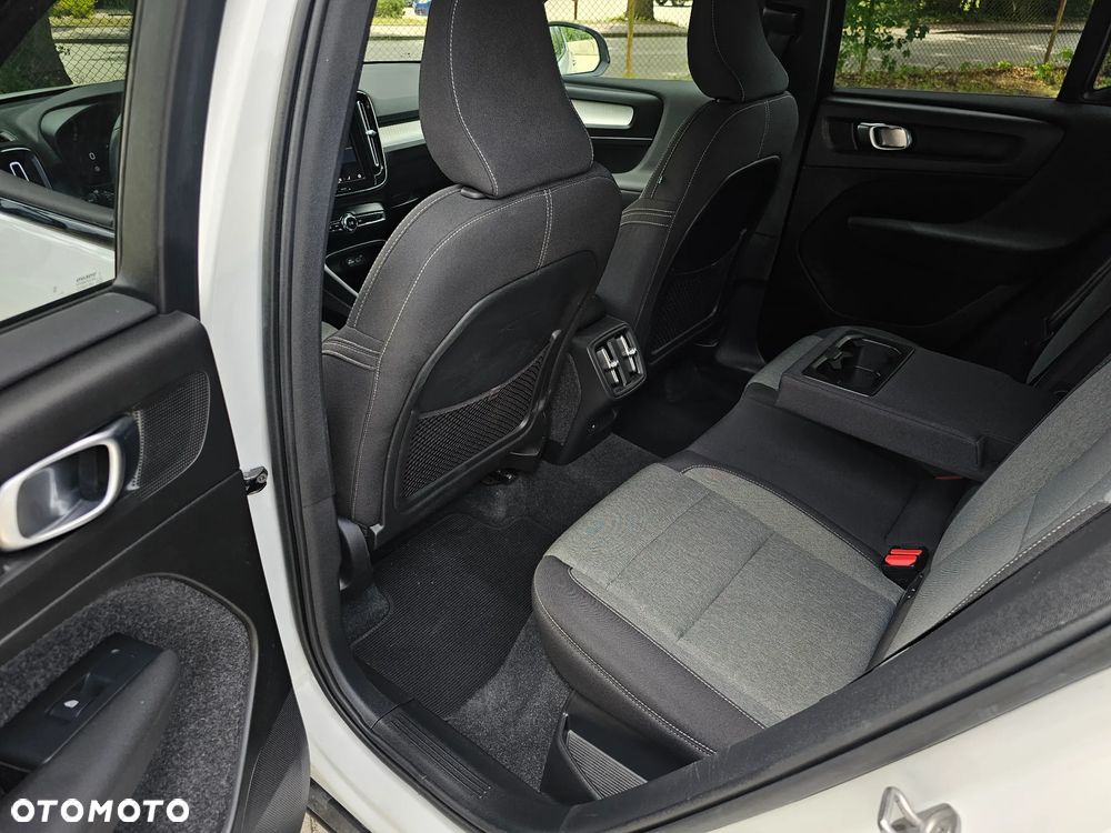 Volvo XC 40 T5 AWD Geartronic Momentum Pro - 15