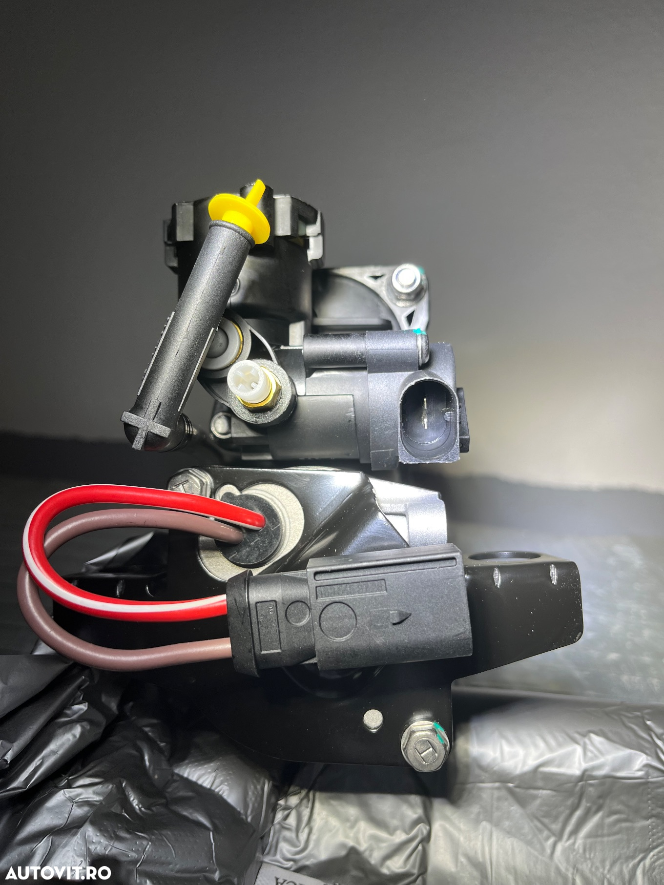 Compresor perne aer Mercedes s class e class r class cls ml Gla golf GLE/ GL/ Vitò / Viano / Sprinter w639 w906 w292  w211 w221 w222 w212 w218 - 17