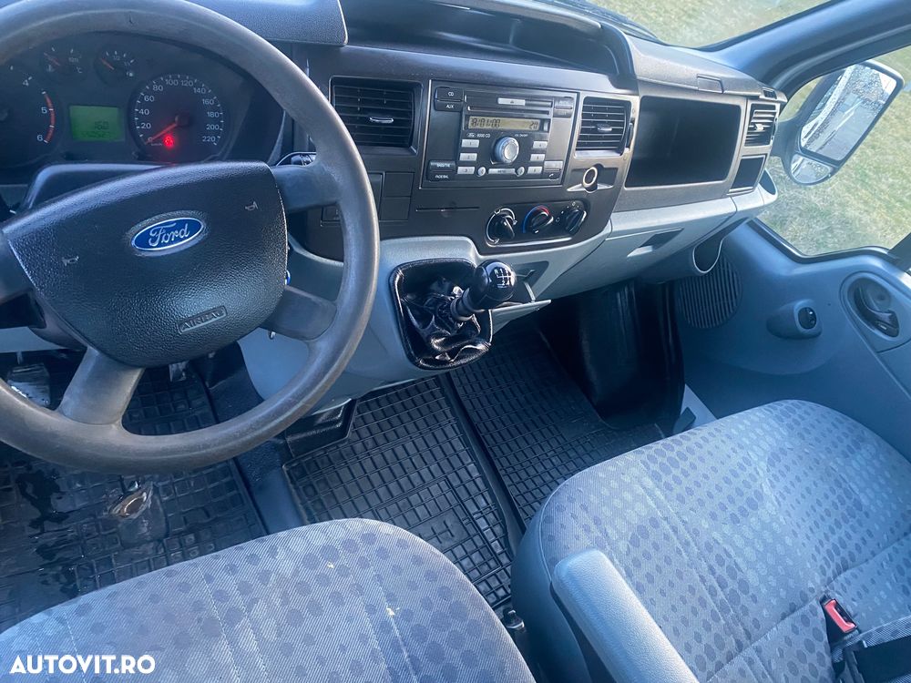 Ford Transit - 6
