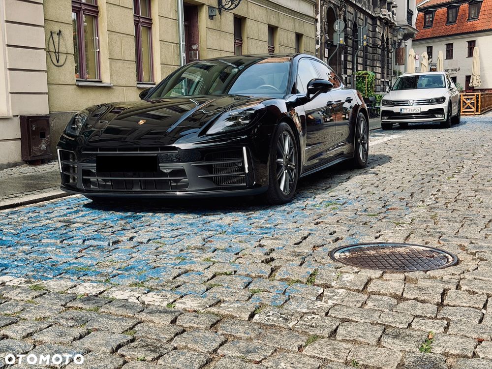 Porsche Panamera - 1
