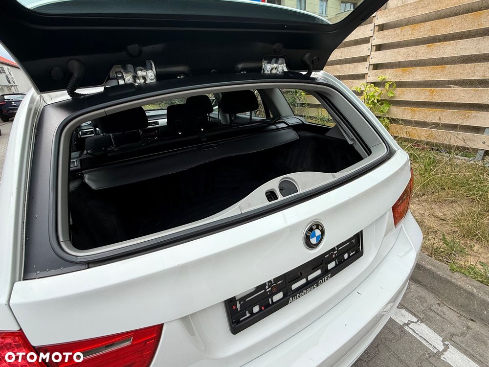 BMW Seria 3 318d Advantage - 35