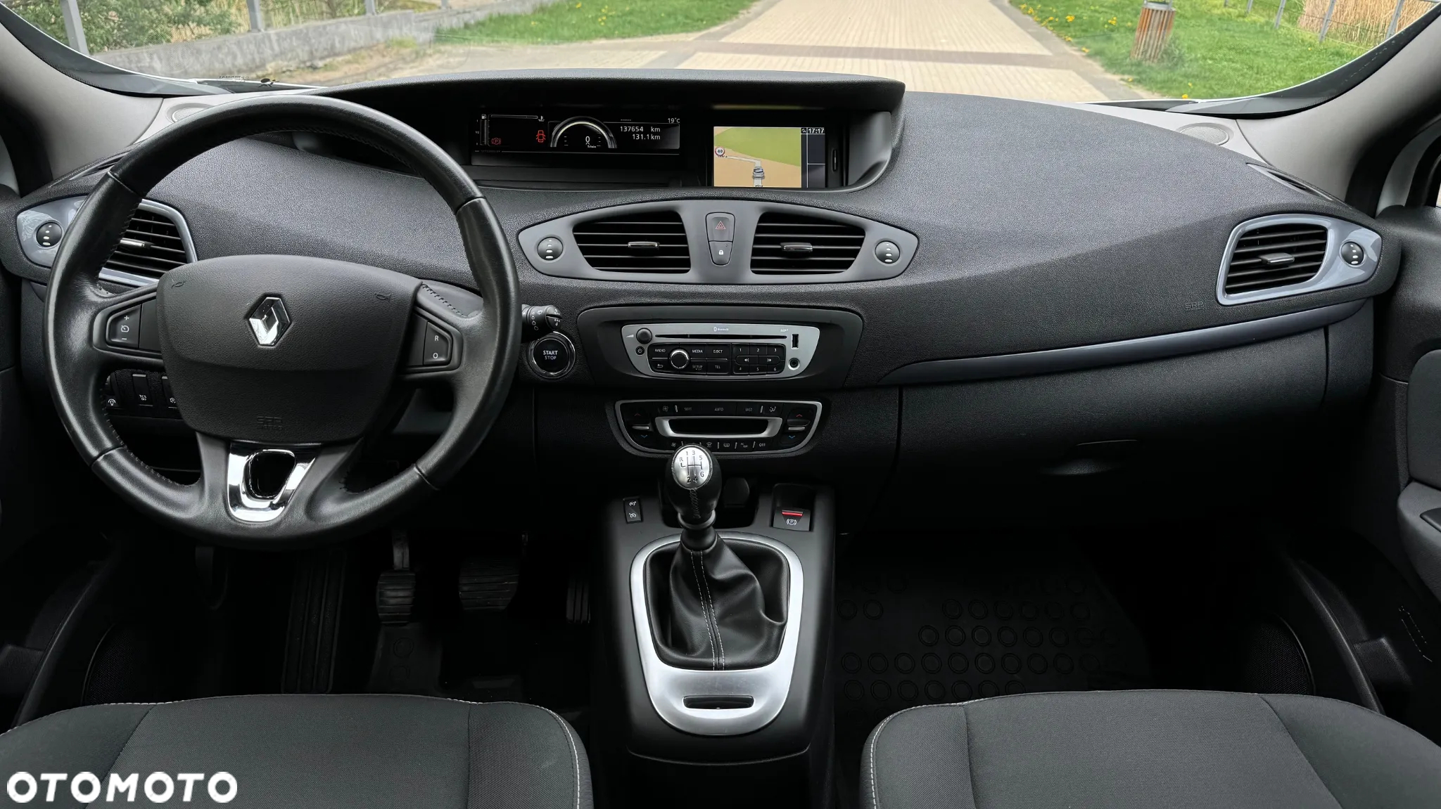 Renault Scenic - 18