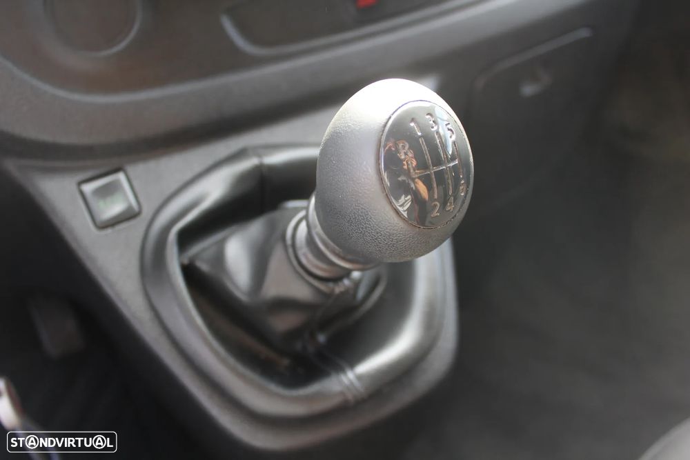 Renault Trafic 1.6 dCi L2H1 1.2T SS - 15