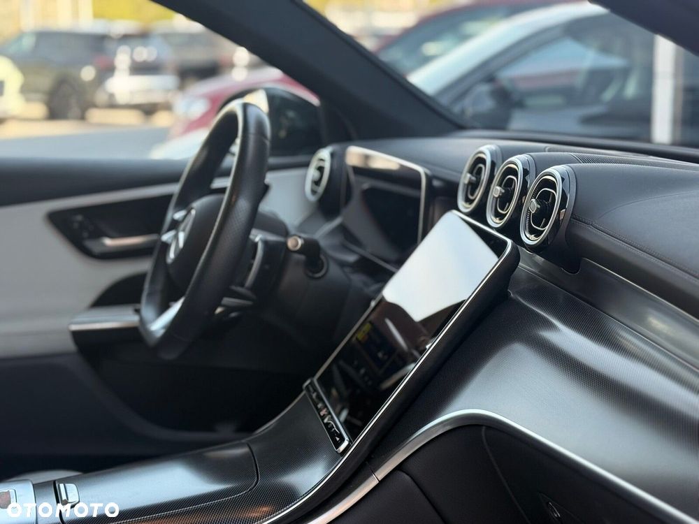 Mercedes-Benz GLC - 21