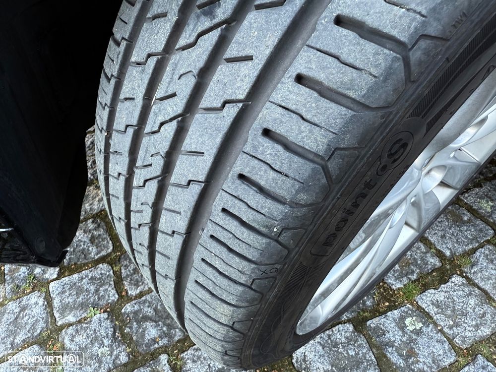 BMW 318 d LifeStyle - 20