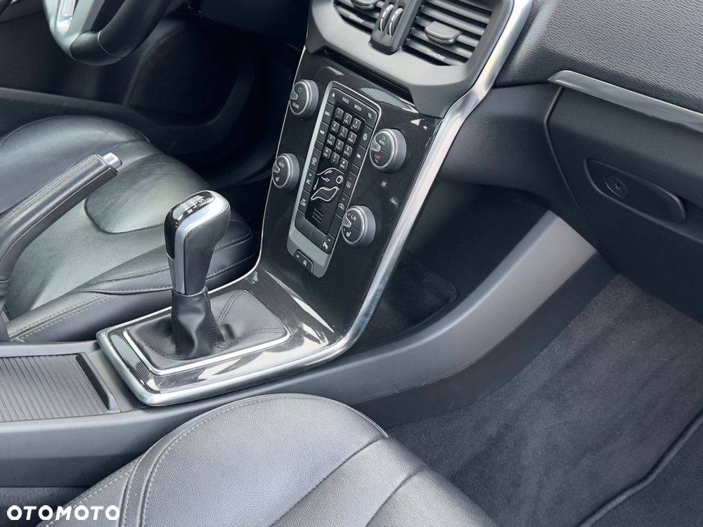 Volvo V40 - 13