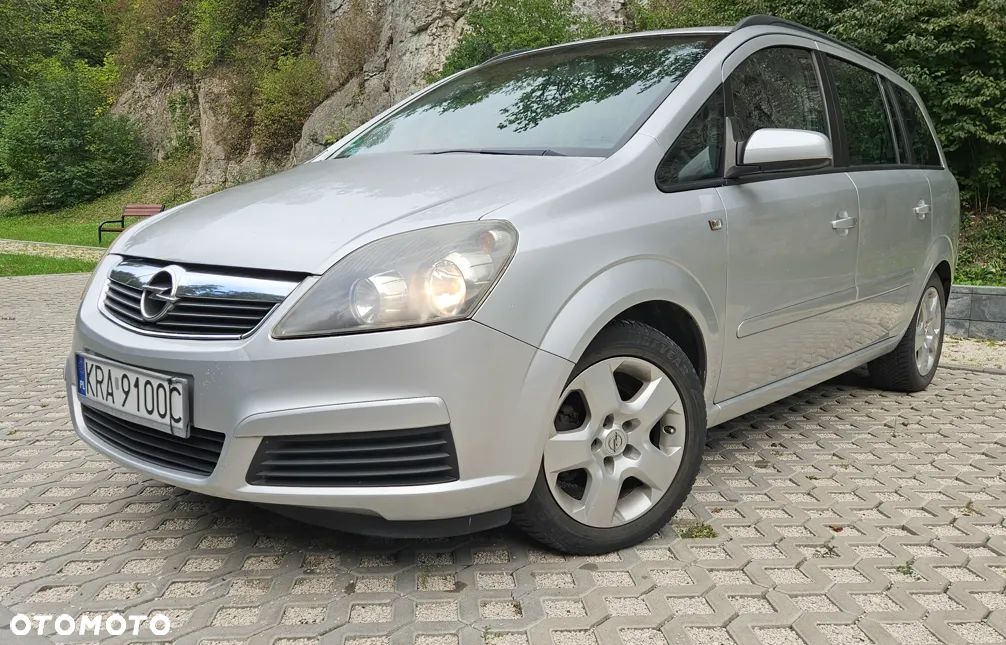Opel Zafira 1.6 Enjoy - 1