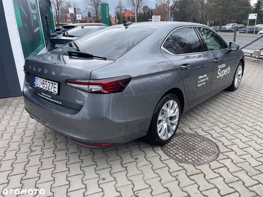 Skoda Superb 2.0 TDI SCR 4x4 Edition 130 DSG - 4