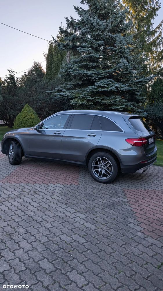 Mercedes-Benz GLC 300 4Matic 9G-TRONIC - 2