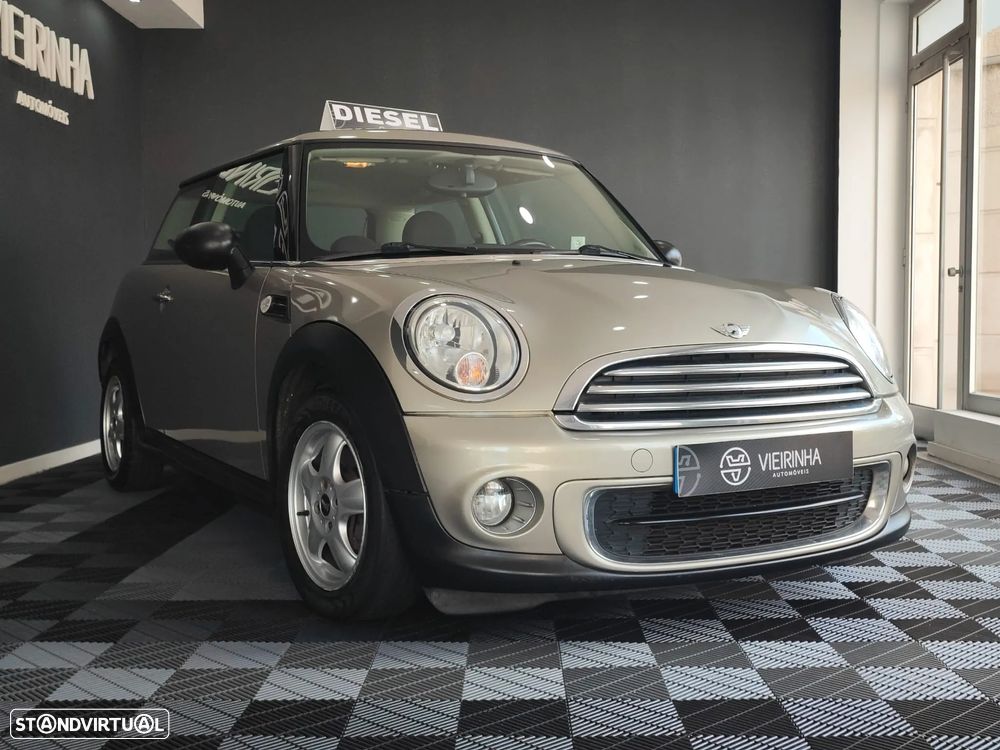 MINI 3 Portas One D - 6