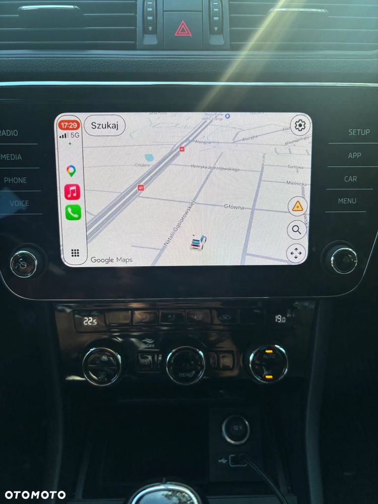 Skoda Superb 1.5 TSI ACT Ambition - 8