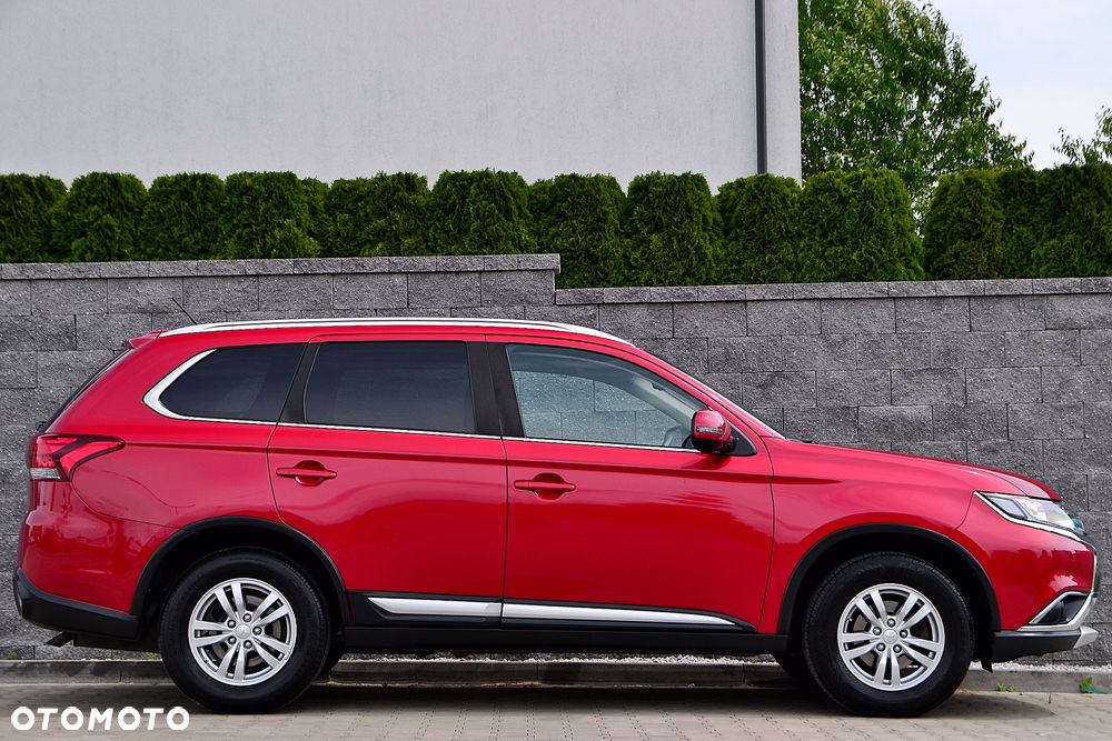 Mitsubishi Outlander 2.0 2WD Diamant - 4