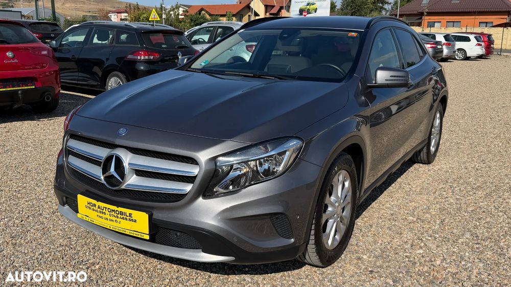 Mercedes-Benz GLA 200 d Aut. - 2