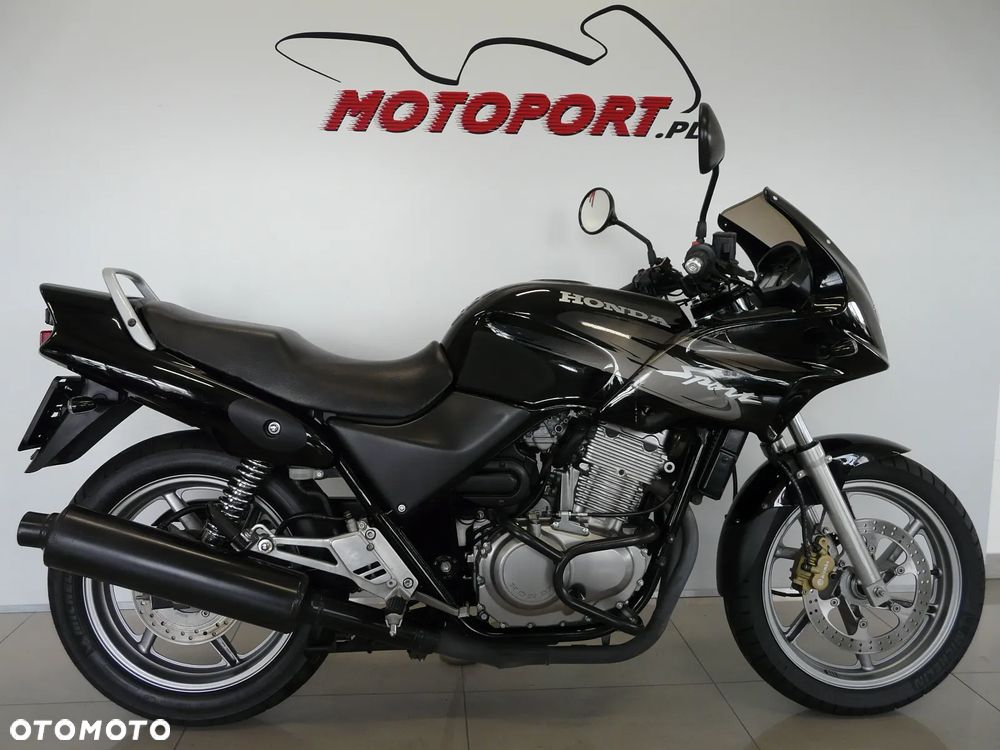 Honda CB - 1