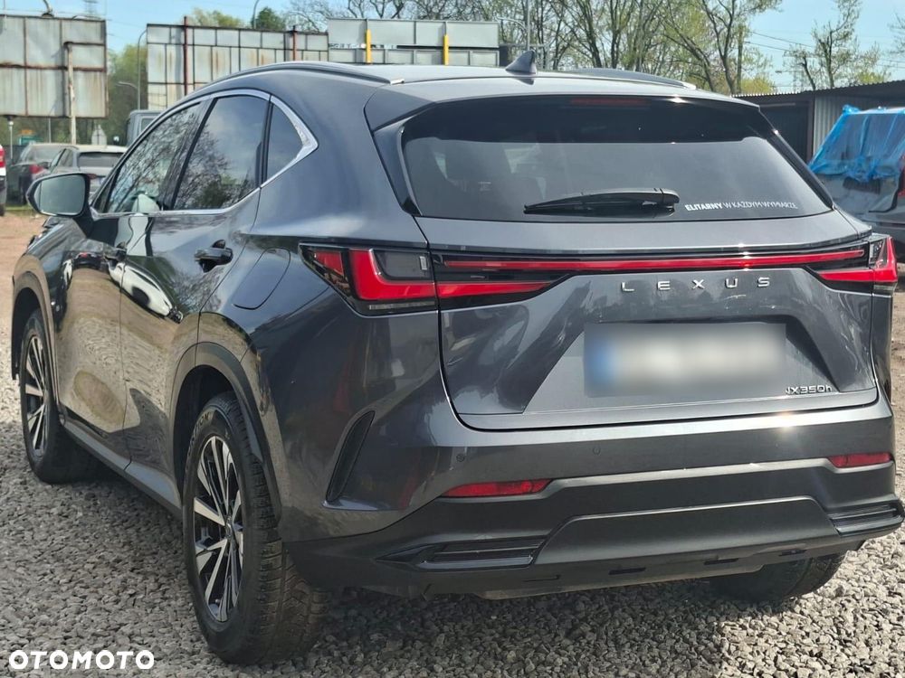 Lexus NX - 1