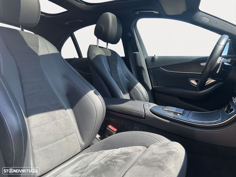 Mercedes-Benz E 220 d AMG Line — fotografia 13