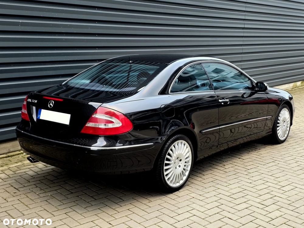 Mercedes-Benz CLK - 6