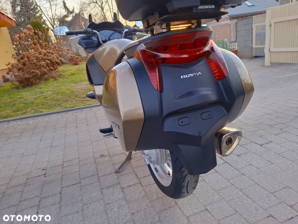 Honda Deauville - 16