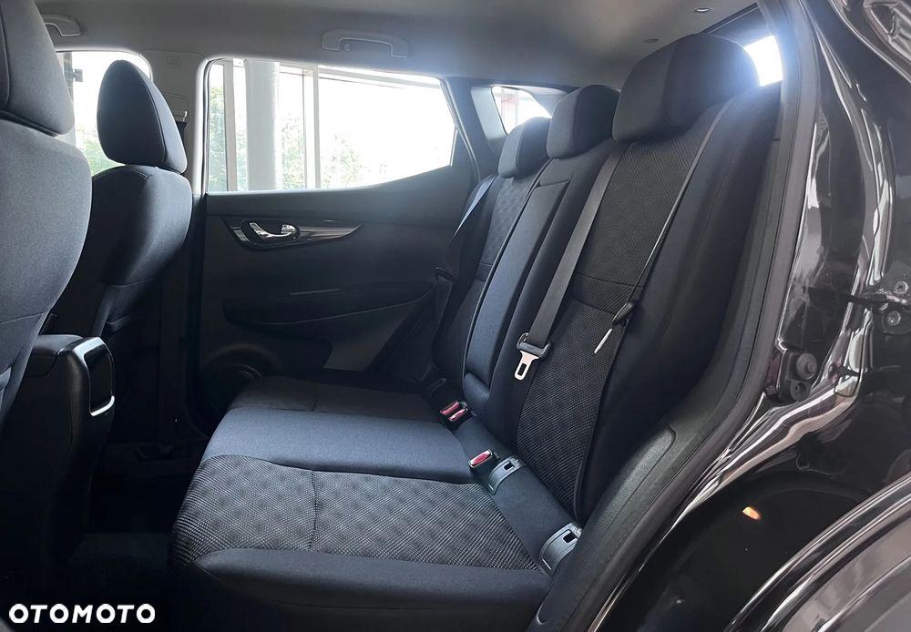 Nissan Qashqai 1.2 DIG-T N-Connecta EU6 - 22