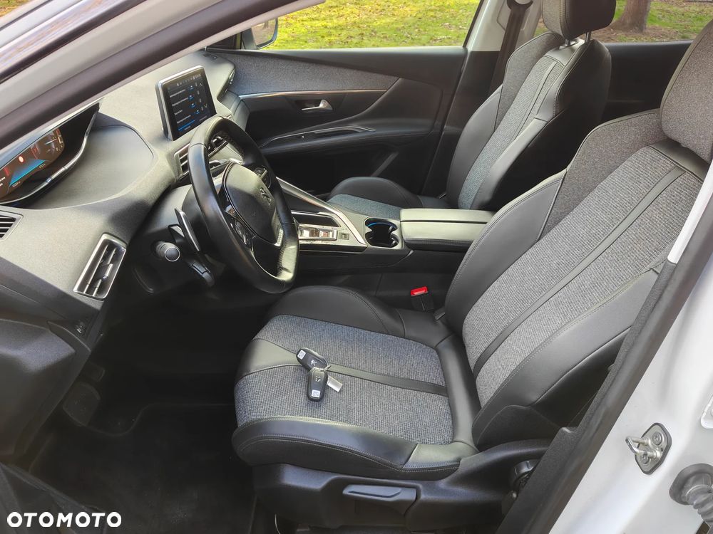 Peugeot 3008 PureTech 130 Stop & Start GPF EAT8 Active - 11