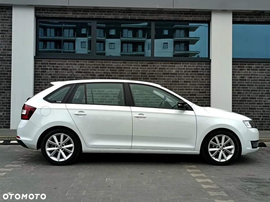 Skoda RAPID 1.2 TSI Active - 8